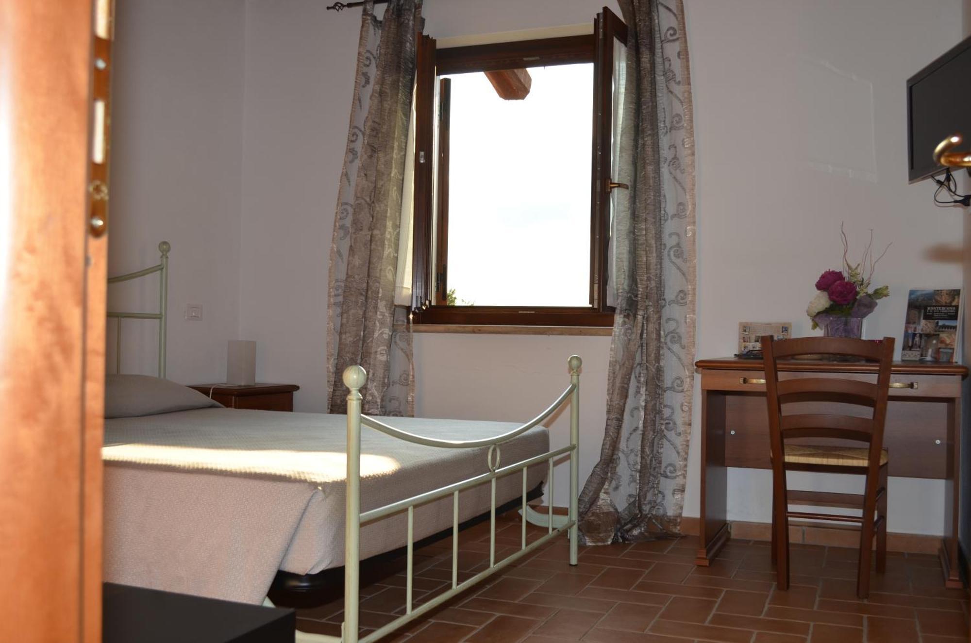 Montebuono  Agriturismo Casale Contessa מראה חיצוני תמונה