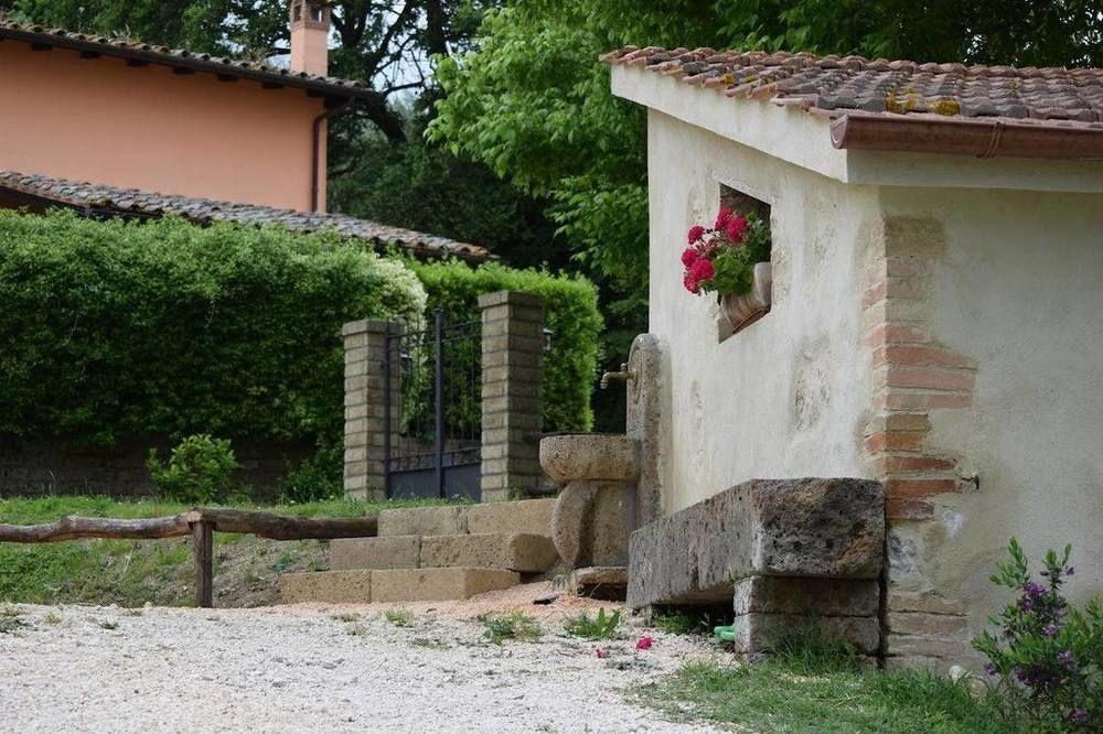 Montebuono  Agriturismo Casale Contessa מראה חיצוני תמונה